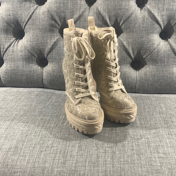 gianni bini leopard booties